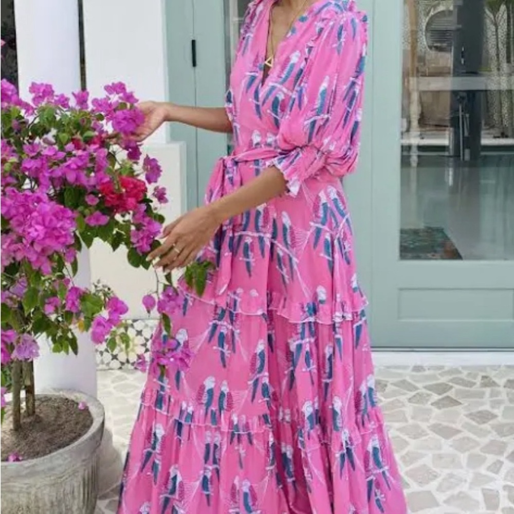 Feather & Find Maxi pink parrot print wrap Dress size M - Picture 2 of 5